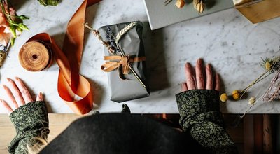 Zo scoor jij het leukste inpakpapier voor kerst